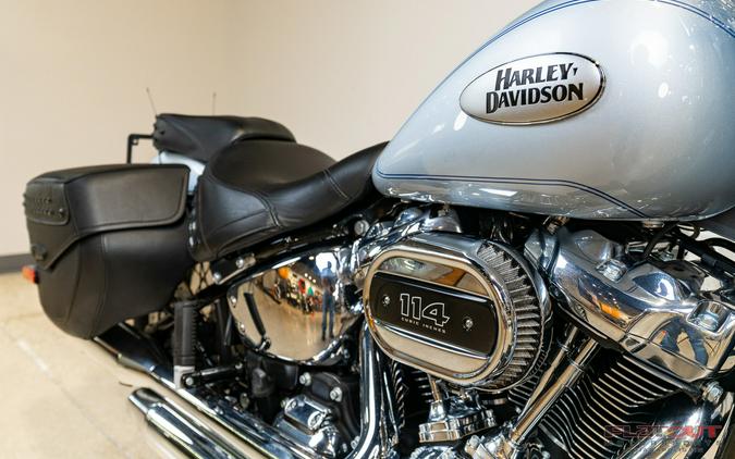 2023 Harley-Davidson® HERITAGE CLASSIC 114