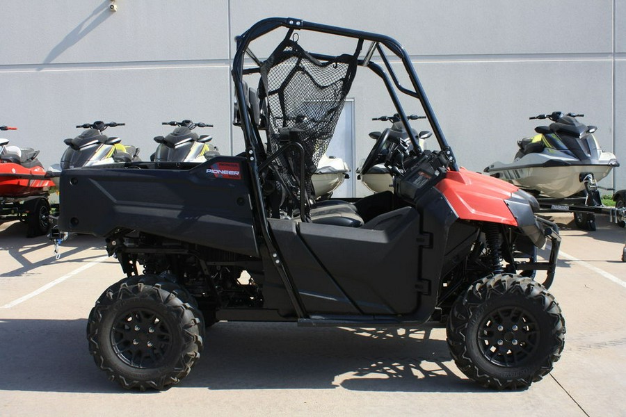 2025 Honda® Pioneer 700 Deluxe