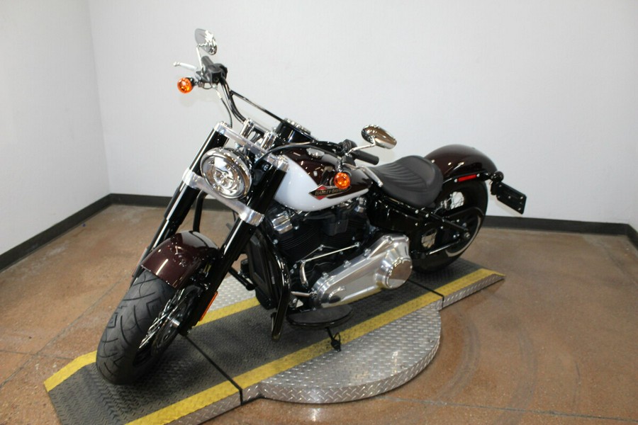 2021 Harley-Davidson® Softail Slim® Midnight Crimson & Stone Washed White Pearl