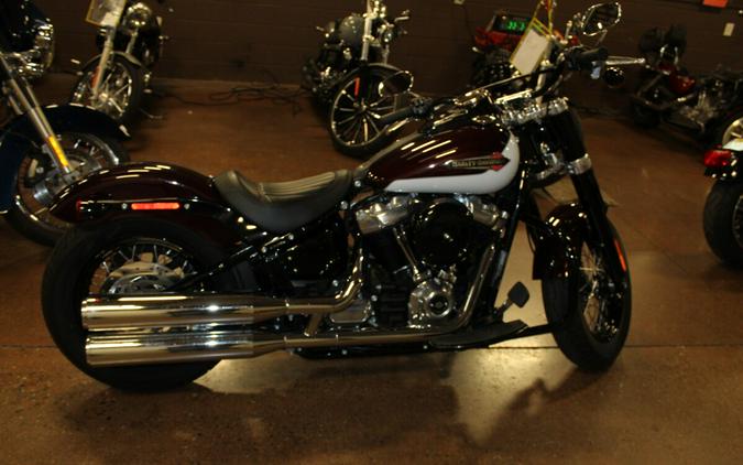 Harley-Davidson® Softail Slim® 2021 FLSL 025479A MIDNT CRIM/ STONE WASH WH P