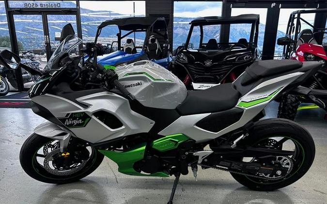 2024 Kawasaki Ninja® 7 Hybrid ABS