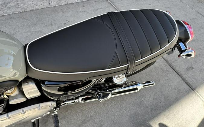 2026 Triumph Bonneville T120 Stone grey