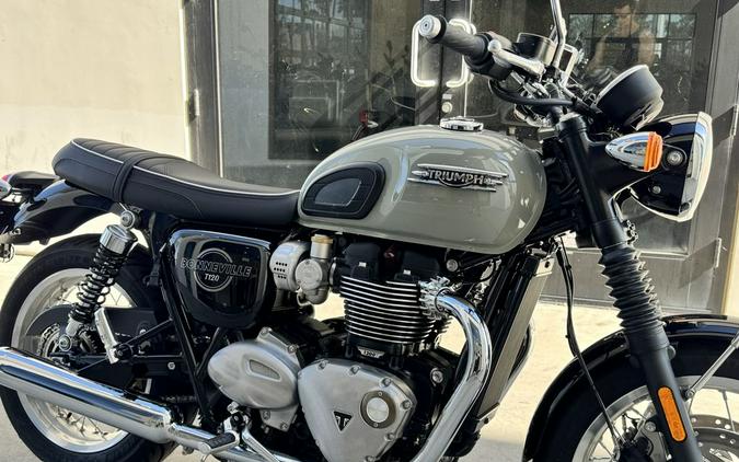 2026 Triumph Bonneville T120 Stone grey