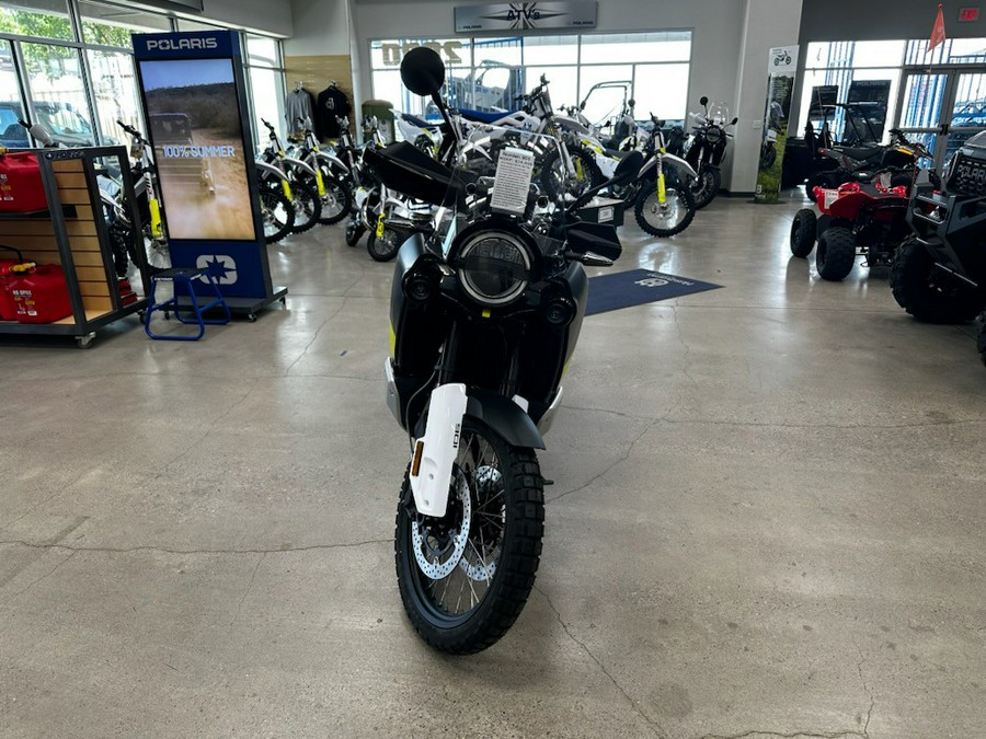 2023 Husqvarna Motorcycles NORDEN 901