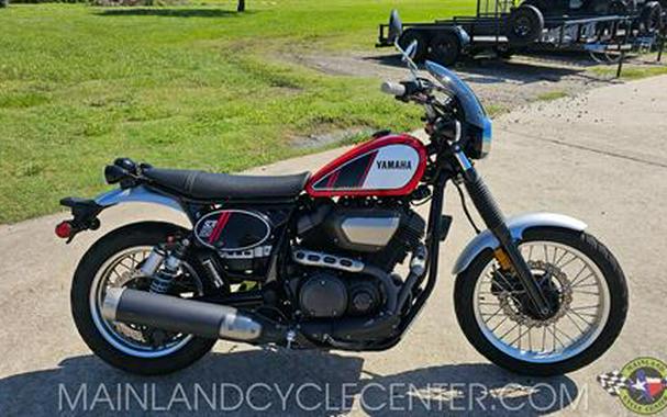 2017 Yamaha SCR950