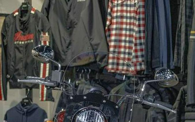 2025 Indian Motorcycle® Super Scout® Maroon Metallic with Graphics