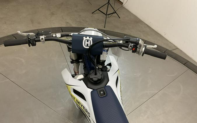 2025 HUSQVARNA FC 450 - 040095Q