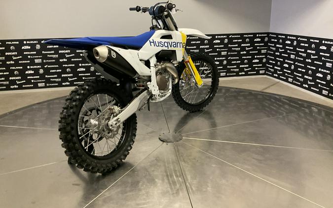 2027 HUSQVARNA FC 450 - 040233Q