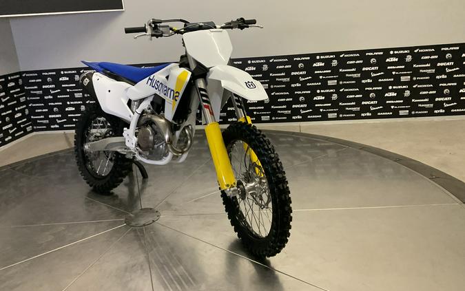 2027 HUSQVARNA FC 450 - 040233Q