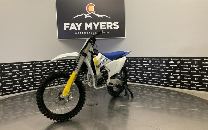 2027 HUSQVARNA FC 450 - 040233Q
