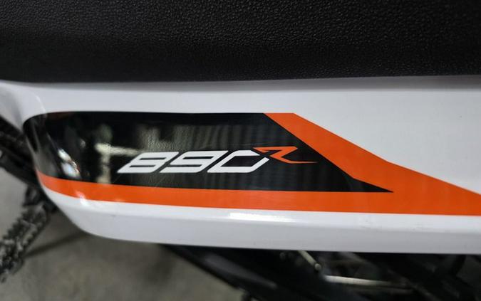 2022 KTM Adventure 890 R