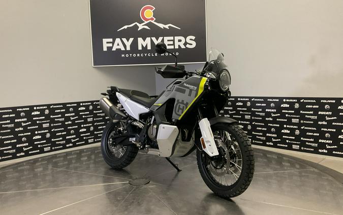 2027 HUSQVARNA NORDEN 901 - 040232Q