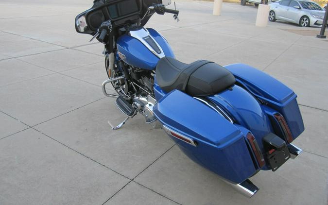 2025 Harley-Davidson Street Glide Blue Burst