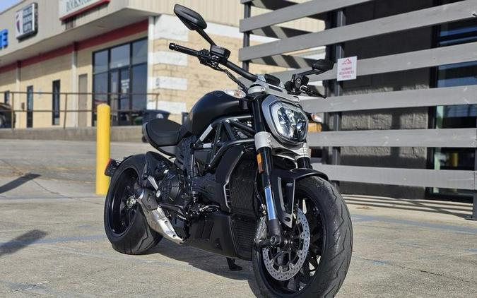 2023 Ducati XDiavel Dark Dark Stealth with Carbon Black