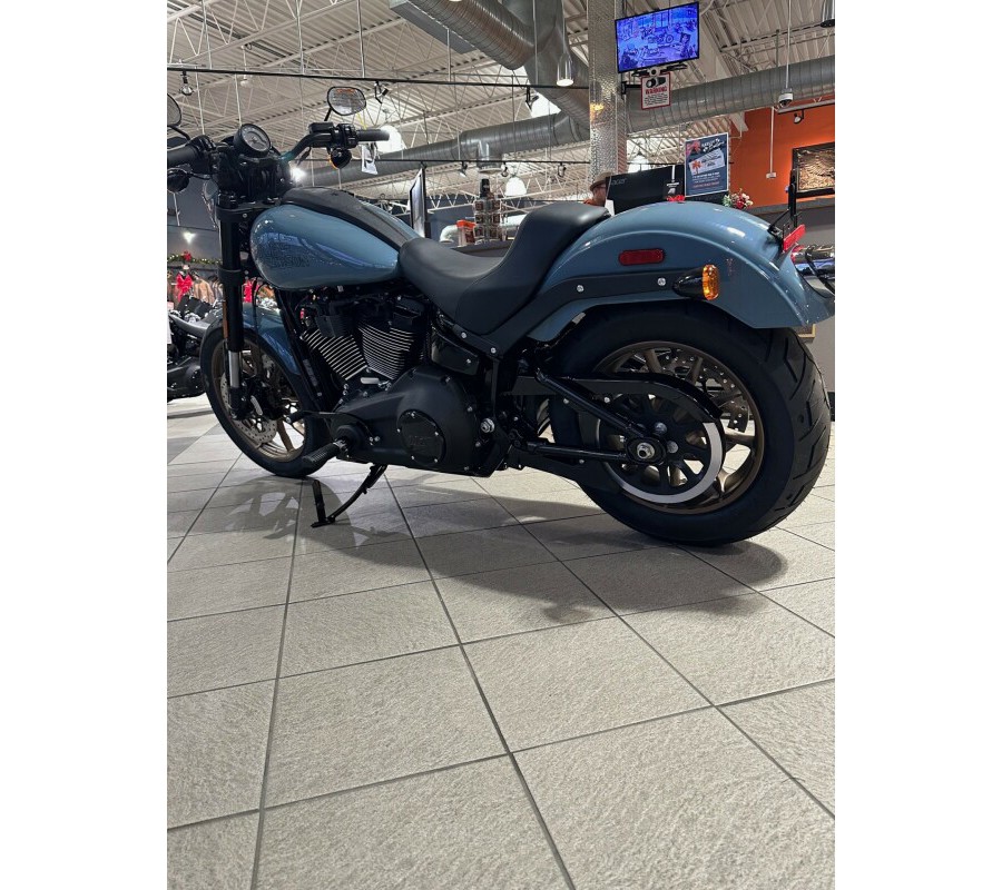 2024 FXLRS - SHARKSKIN BLUE