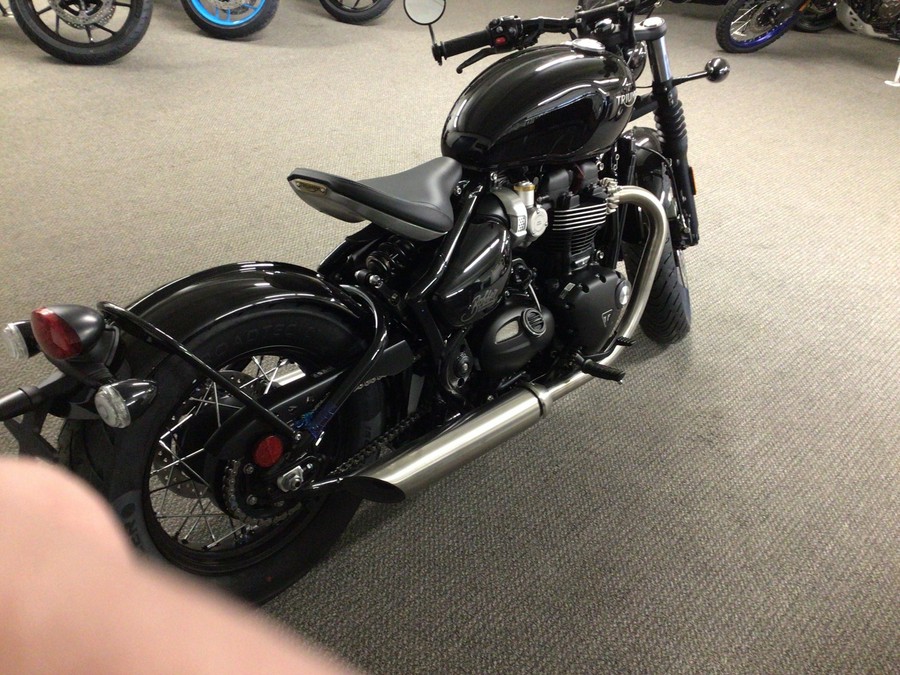 2025 Triumph Bonneville Bobber