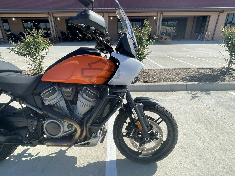 2021 Harley-Davidson Pan America™ 1250 Special Baja Orange / Stonewashed White Pearl