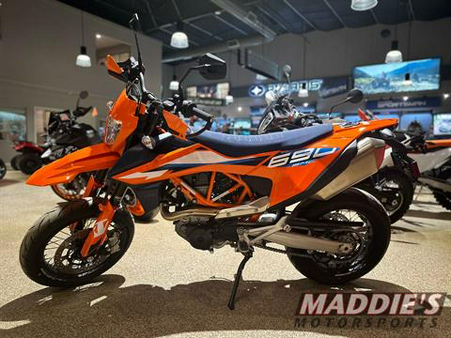 2024 KTM 690 SMC R