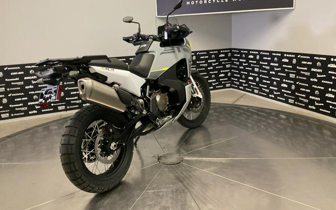 2027 HUSQVARNA NORDEN 901 - 040231Q