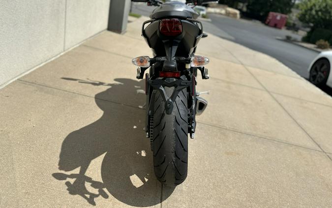 2024 Triumph STREET TRIPLE R