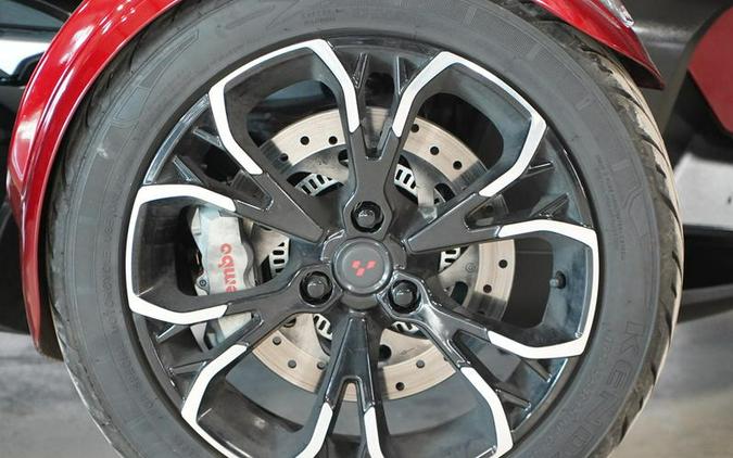 2023 Can-Am® Spyder RT Limited Platine Wheels
