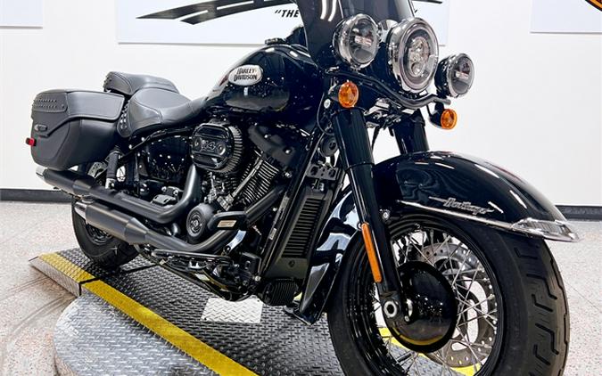 2024 Harley-Davidson Heritage Classic 114 Vivid Black & Trim