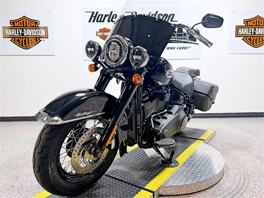 2024 Harley-Davidson Heritage Classic 114 Vivid Black & Trim