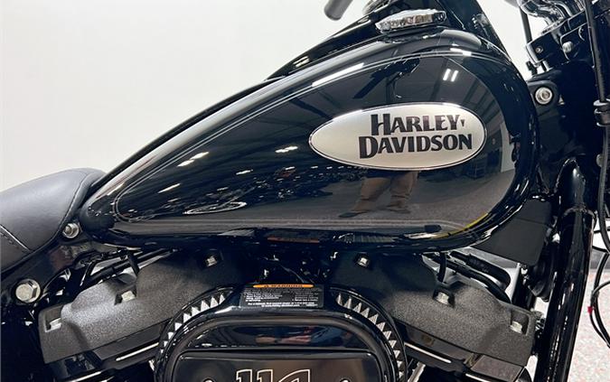 2024 Harley-Davidson Heritage Classic 114 Vivid Black & Trim