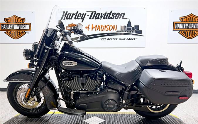 2024 Harley-Davidson Heritage Classic 114 Vivid Black & Trim