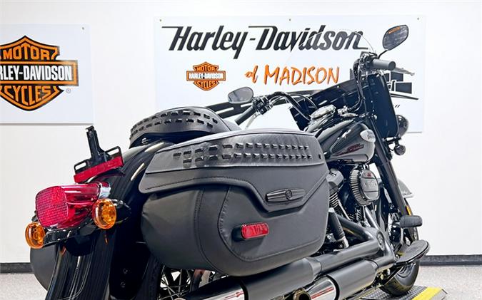 2024 Harley-Davidson Heritage Classic 114 Vivid Black & Trim