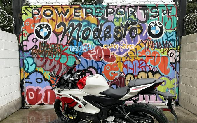 2026 Yamaha YZF-R3 ABS 70th Anniversary Edition