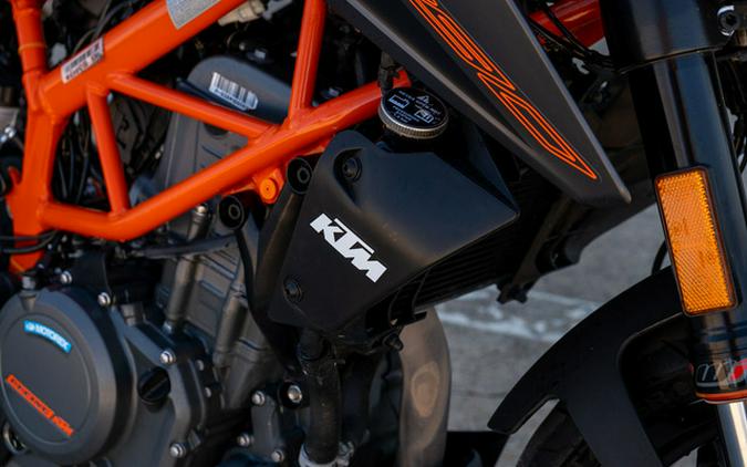 2023 KTM Duke 390