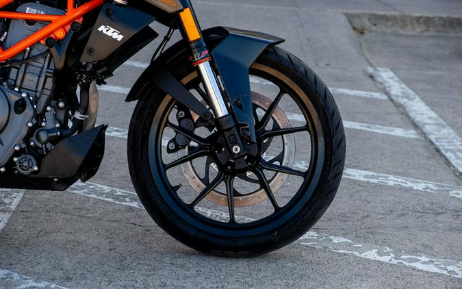 2023 KTM Duke 390
