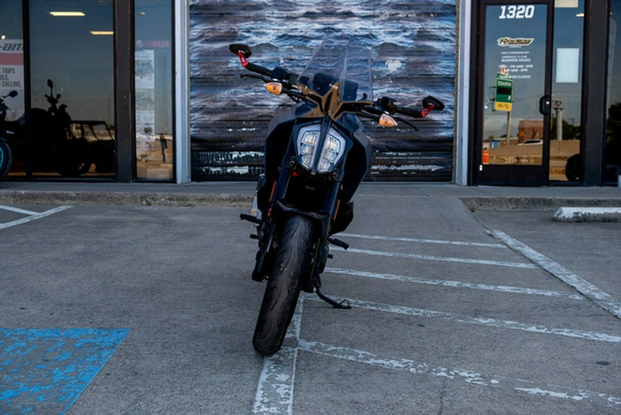 2023 KTM Duke 390