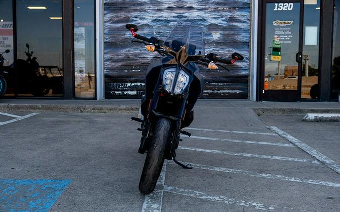 2023 KTM Duke 390