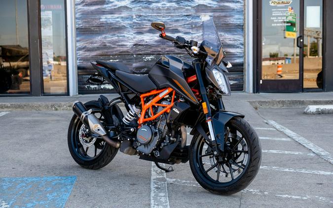 2023 KTM Duke 390
