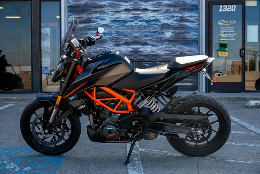 2023 KTM Duke 390