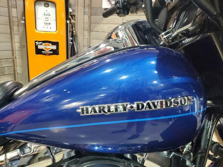 2015 Harley-Davidson® FLHTK - Ultra Limited