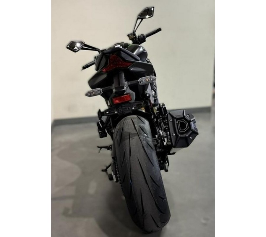 2026 Kawasaki Z1100 SE ABS