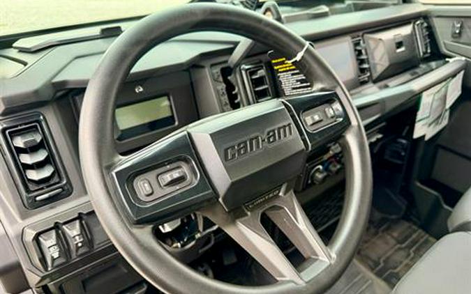 2026 Can-Am Defender MAX Limited HD11