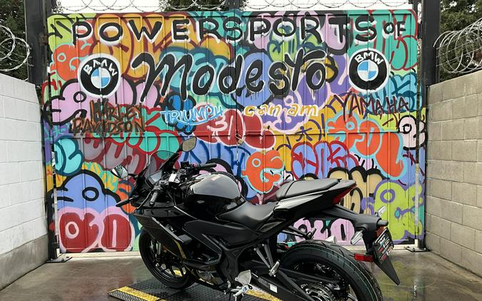 2026 Yamaha YZF-R3 ABS