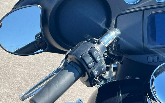 2021 Harley-Davidson® Street Glide® Base