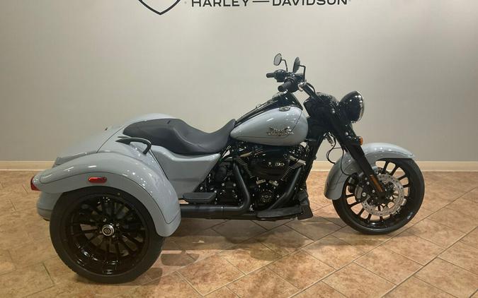 2024 Harley-Davidson Freewheeler Billiard Gray FLRT