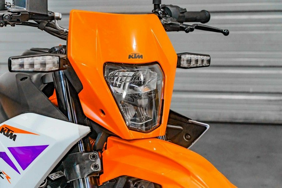 2026 KTM 390 SMC R