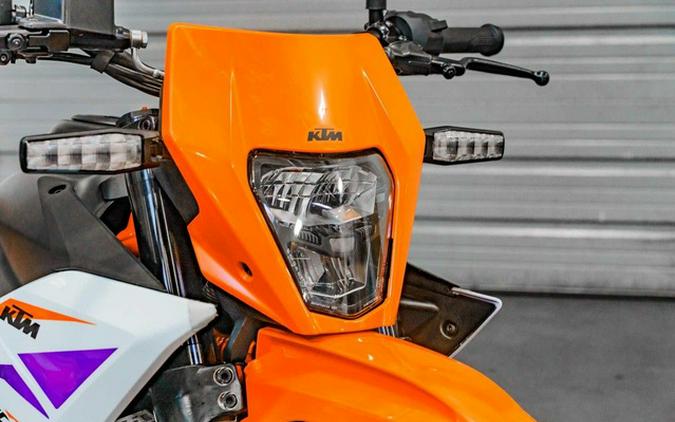 2026 KTM 390 SMC R