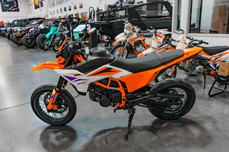 2026 KTM 390 SMC R