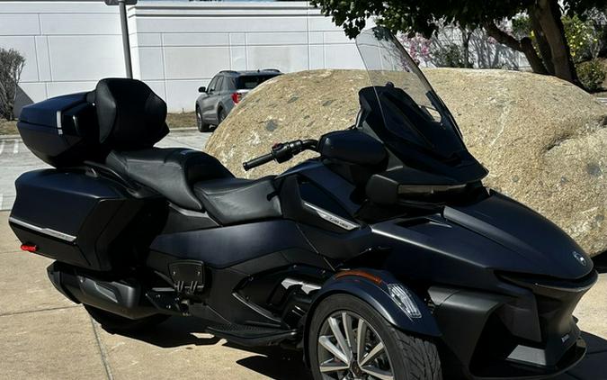 2022 Can-Am Spyder RT Sea-To-Sky