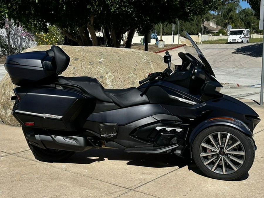 2022 Can-Am Spyder RT Sea-To-Sky