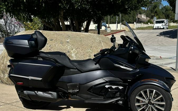 2022 Can-Am Spyder RT Sea-To-Sky