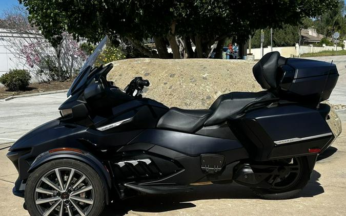 2022 Can-Am Spyder RT Sea-To-Sky